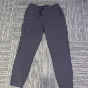 Patagonia Men’s Skyline Traveler Pants